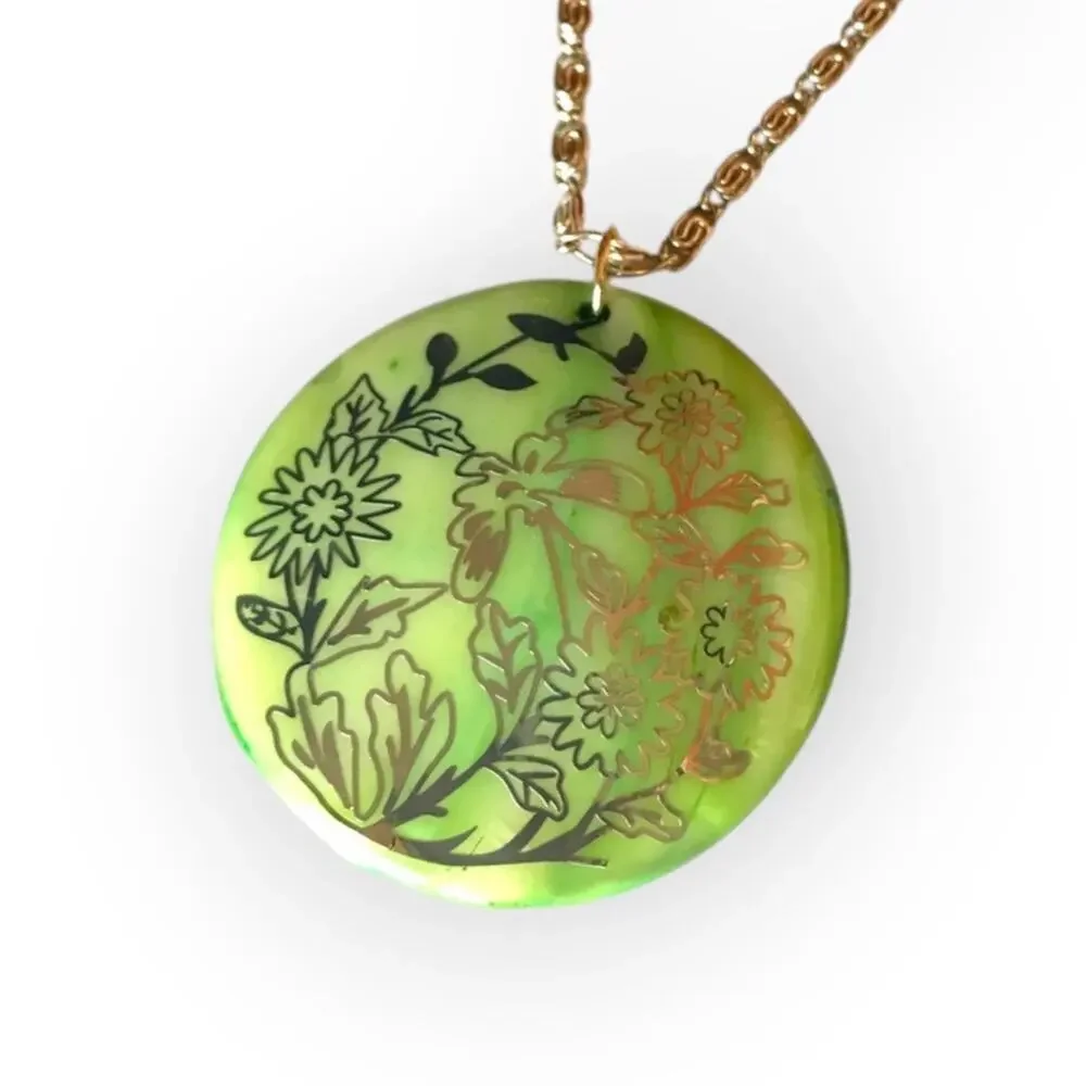 Large pale green disc floral design pendant necklace